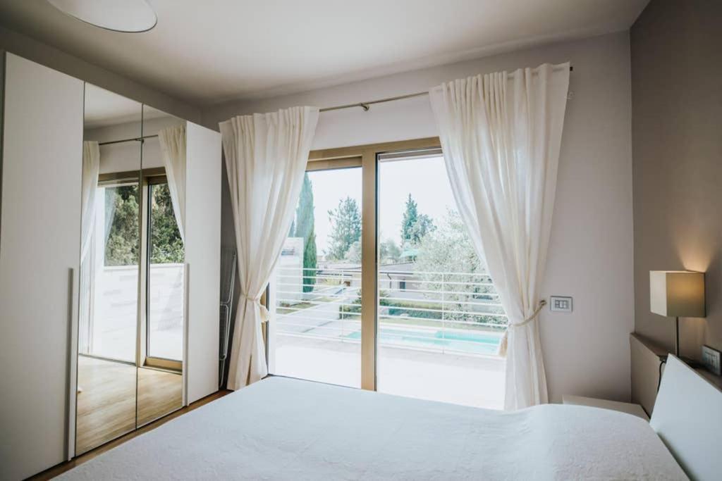 הוילה גרדונה ריביירה Casa Chiara מראה חיצוני תמונה